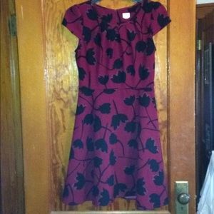 Maroon black tulip Floral cap sleeve LOFT dress